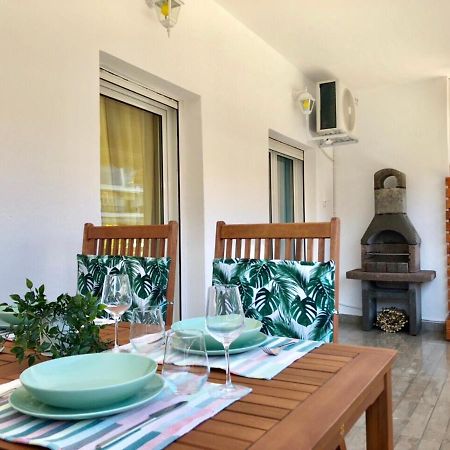 Relax Apartment Peraia  Bagian luar foto
