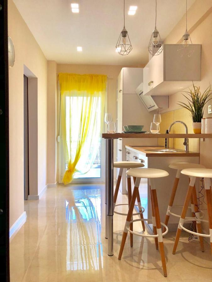 Relax Apartment Peraia  Bagian luar foto