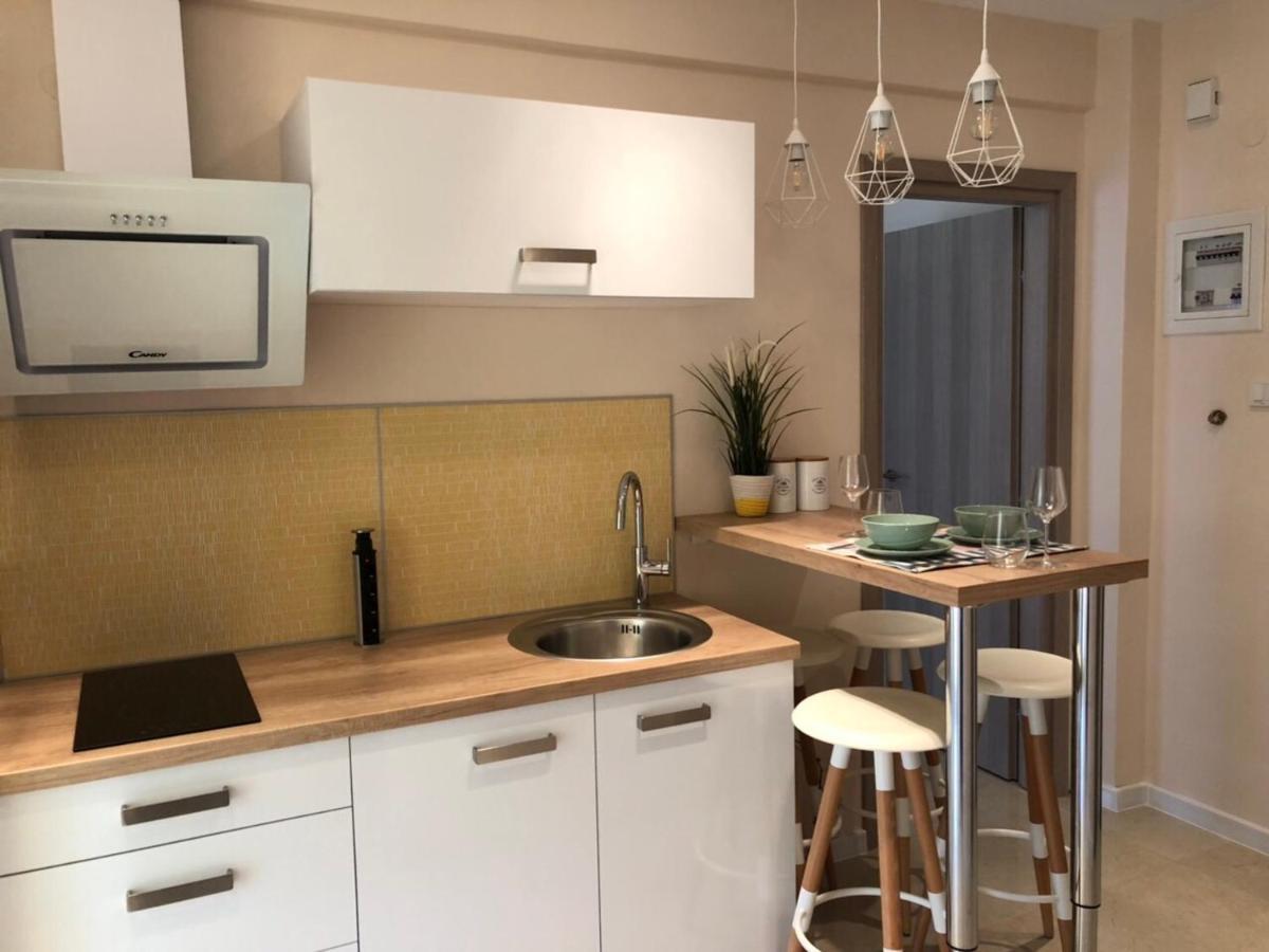 Relax Apartment Peraia  Bagian luar foto