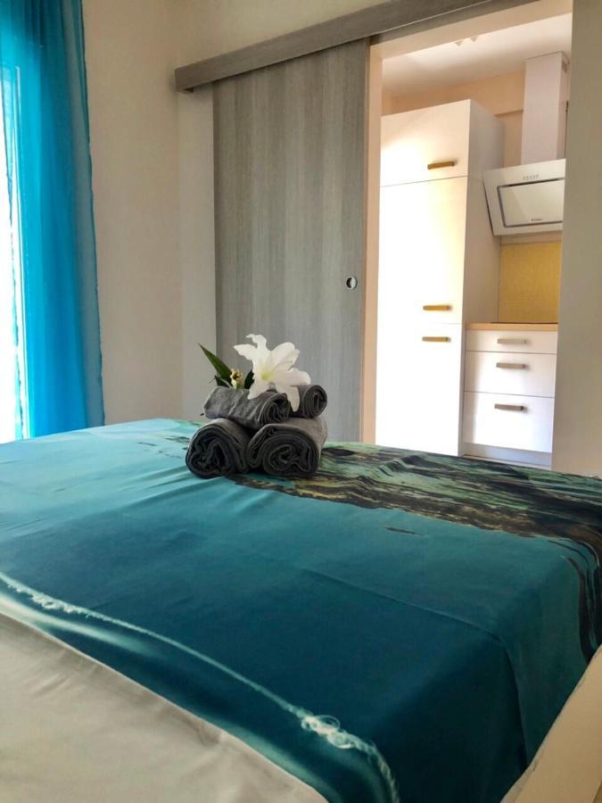 Relax Apartment Peraia  Bagian luar foto