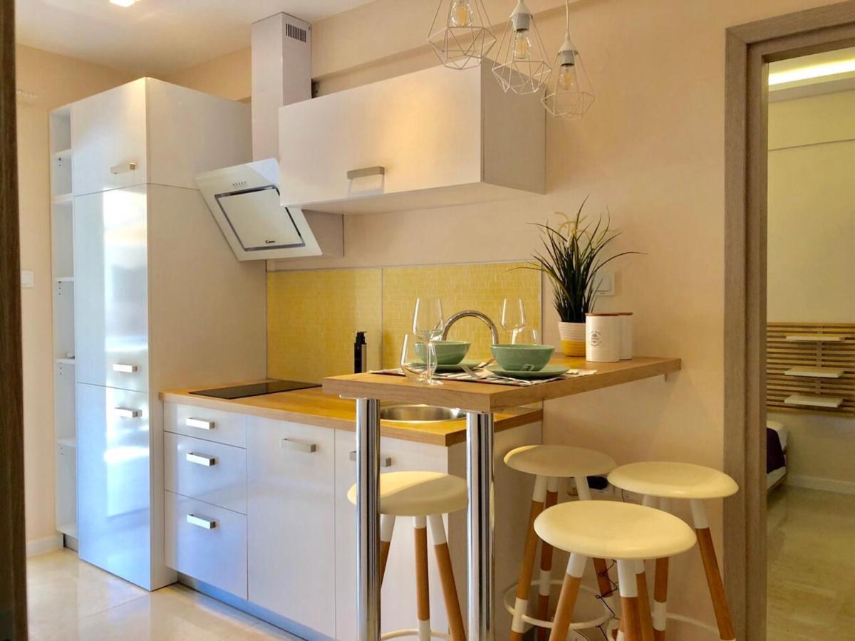 Relax Apartment Peraia  Bagian luar foto