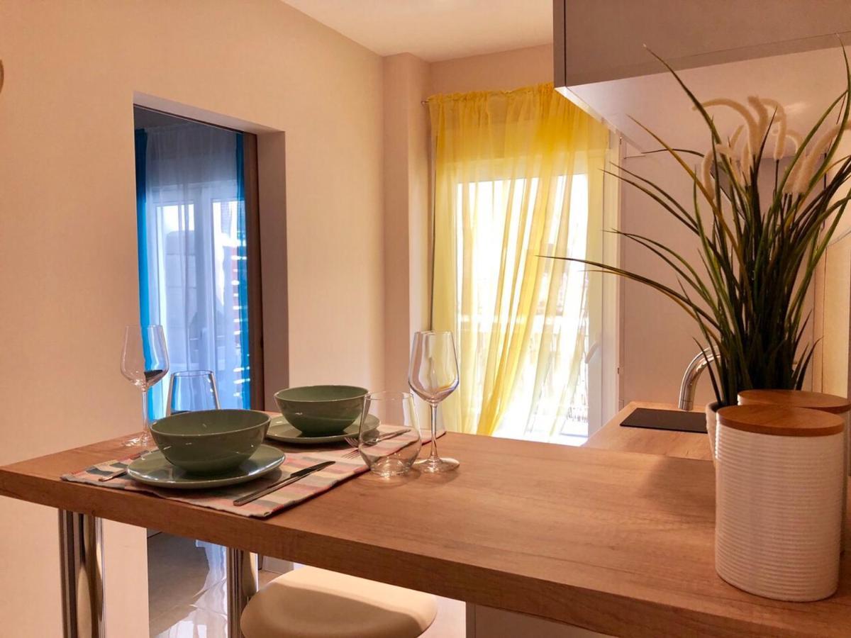 Relax Apartment Peraia  Bagian luar foto