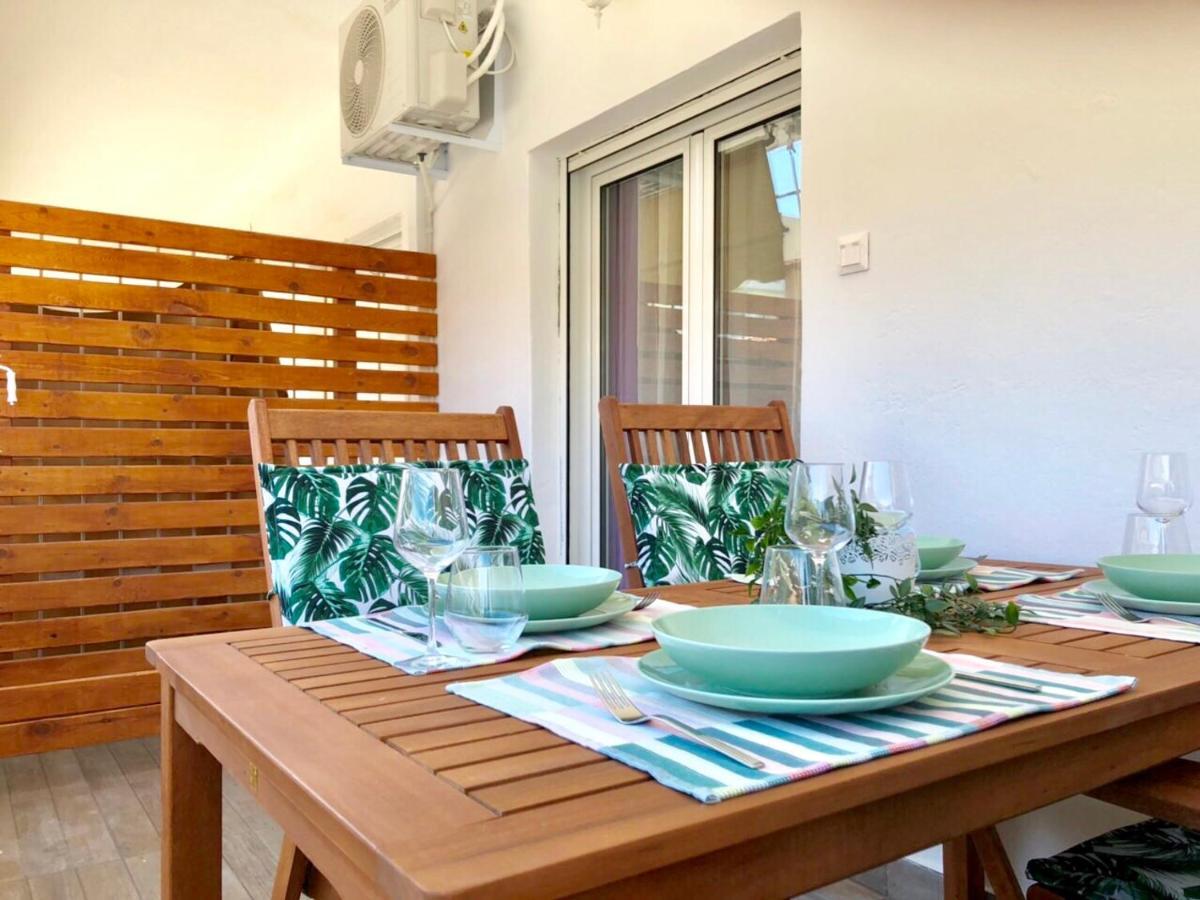 Relax Apartment Peraia  Bagian luar foto